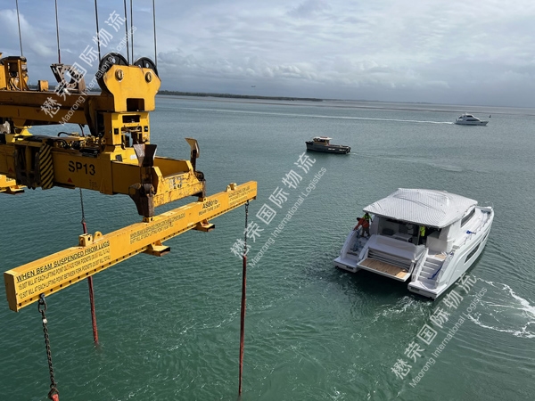 53 Feet - Catamaran - Australia